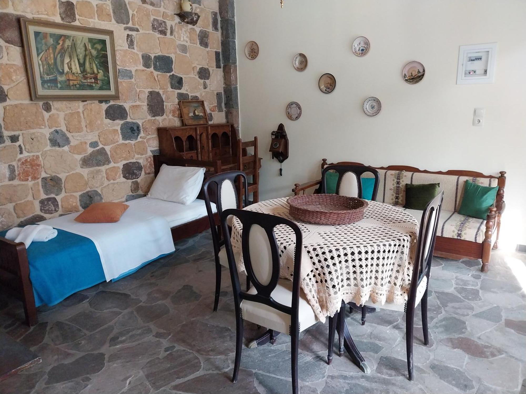 Ela Mesa Aparthotel Souvala Exterior photo