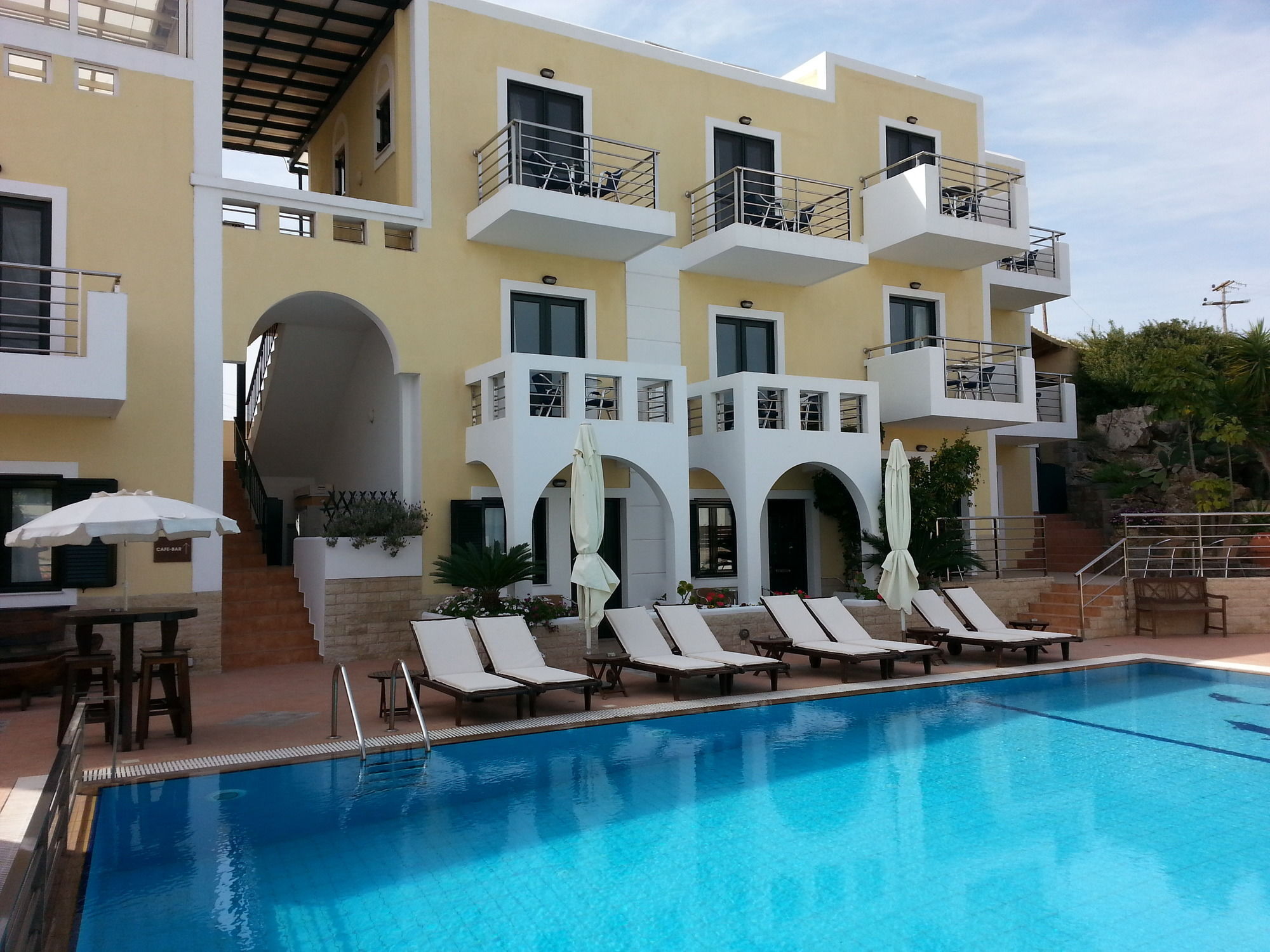 Ela Mesa Aparthotel Souvala Exterior photo